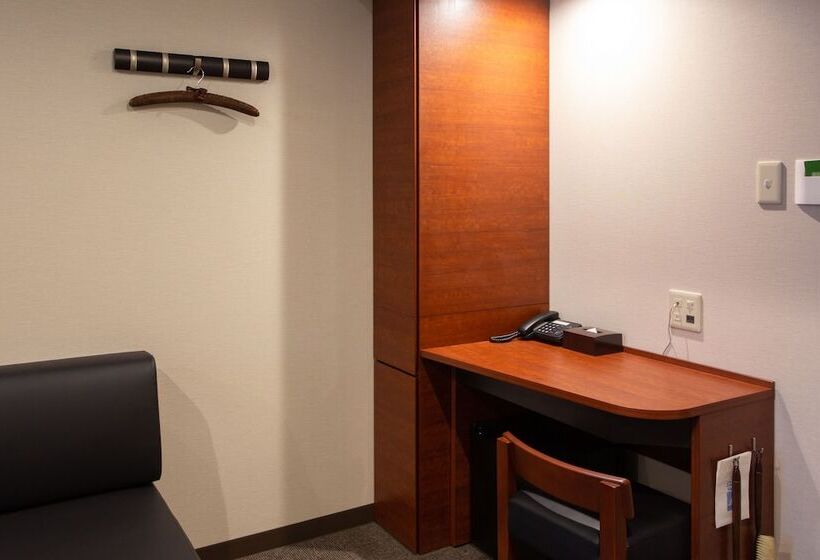 标准间, Kitanoniwa The Kuretakeso