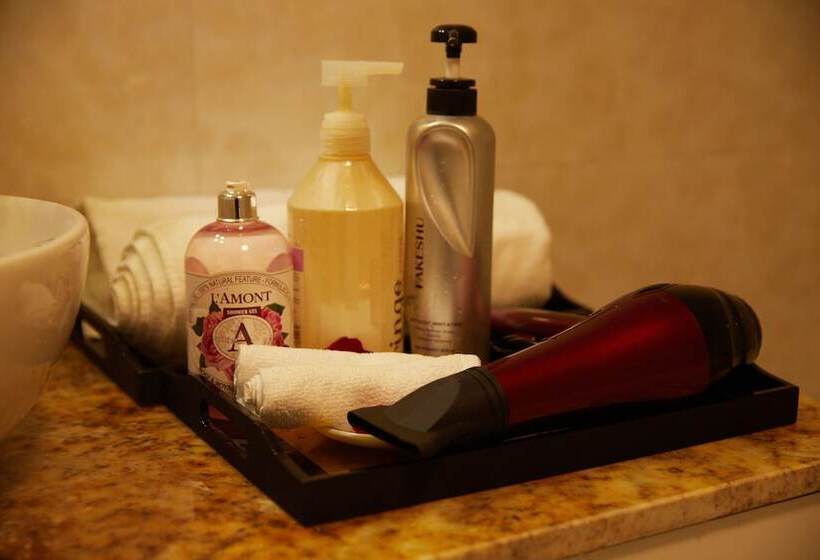 اتاق لوکس سه تخته, Lucky Budda Inn Villa