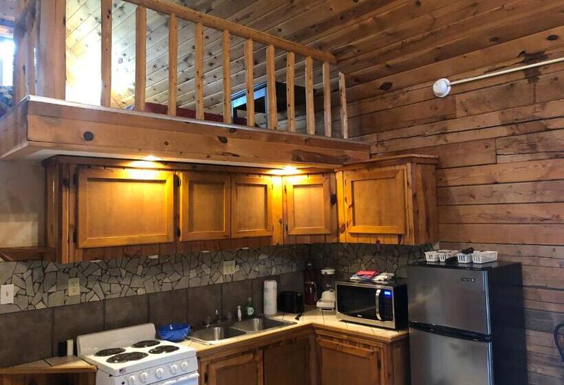 Дом 2 Спальни, Meramec River Resort