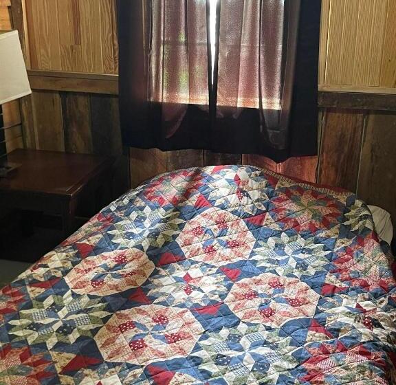 غرفة ديلوكس, Meramec River Resort