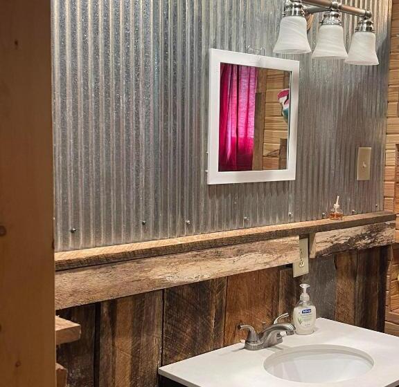 غرفة ديلوكس, Meramec River Resort