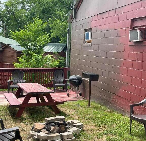 غرفة ديلوكس, Meramec River Resort