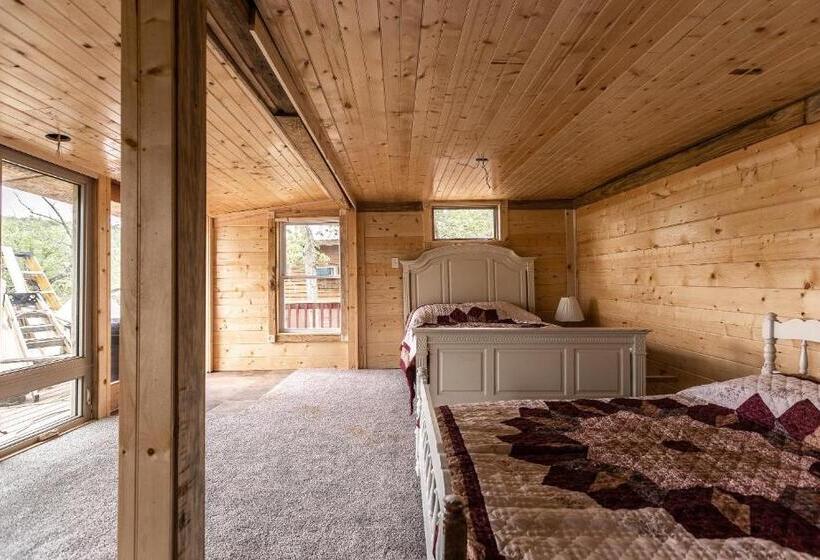 Номер Deluxe с Балконом, Meramec River Resort