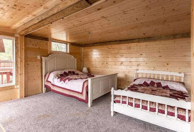 غرفة ديلوكس مزودة بشرفة, Meramec River Resort