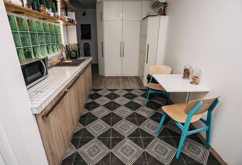 تختخواب در اتاق مشترک, Loft Hostel