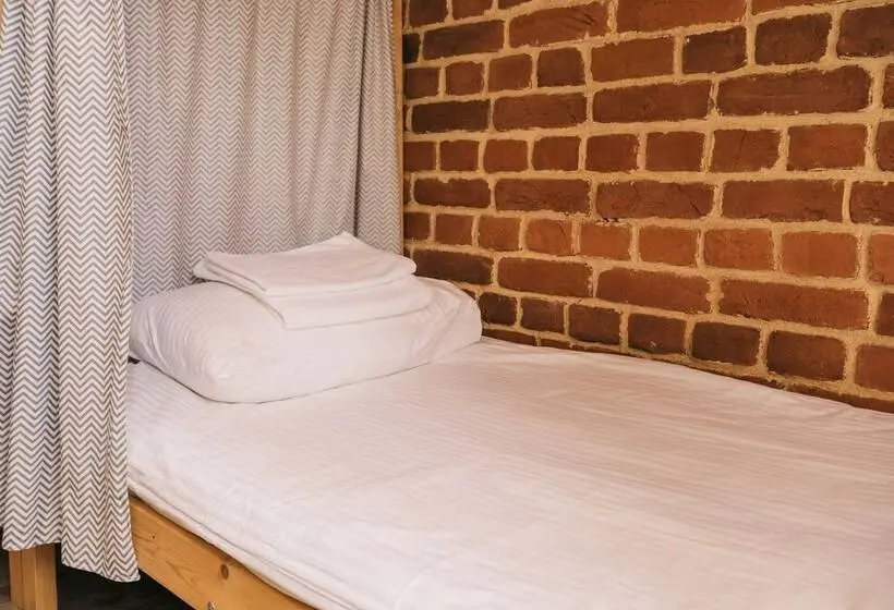 تختخواب در اتاق مشترک, Loft Hostel