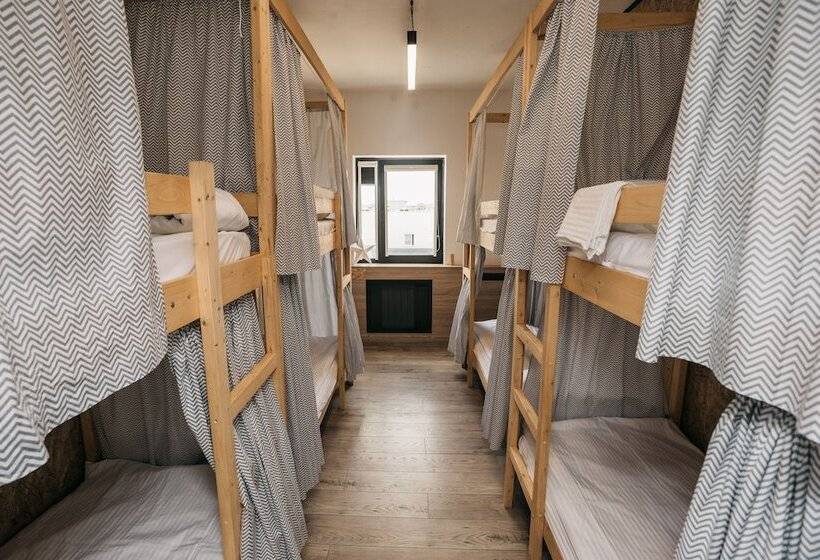 تختخواب در اتاق مشترک, Loft Hostel