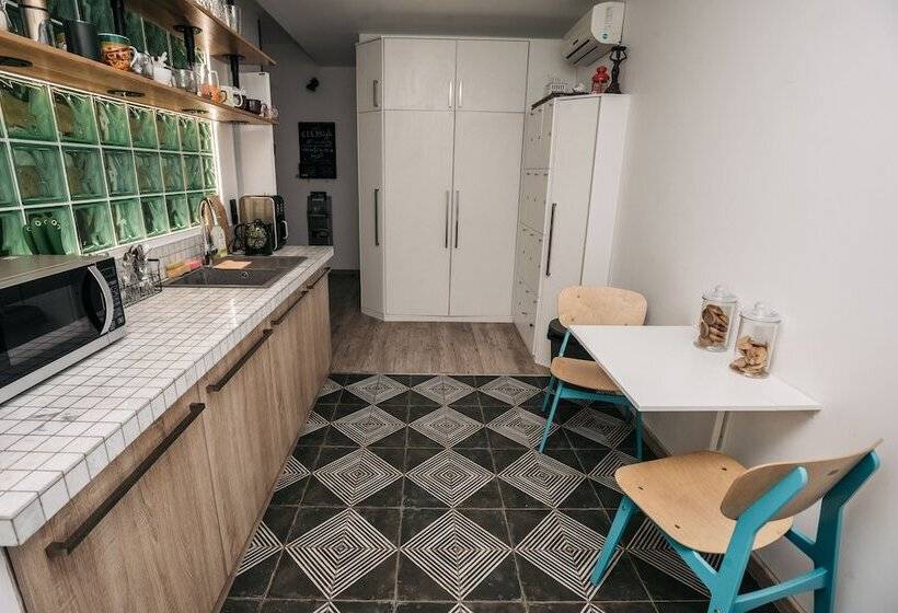 اتاق استاندارد, Loft Hostel