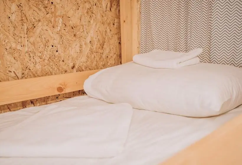 اتاق استاندارد, Loft Hostel