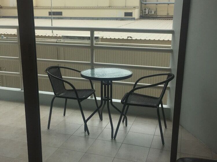 Estudi Bàsic, View Talay 6 Condominium By Honey