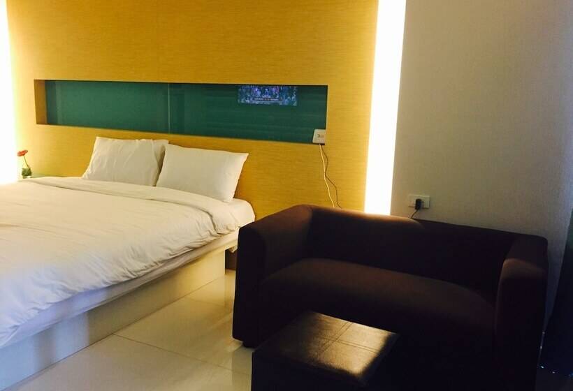 Estudi Bàsic, View Talay 6 Condominium By Honey