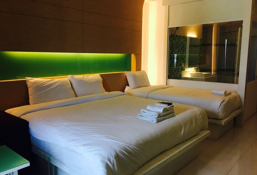 Habitació Triple Basic, View Talay 6 Condominium By Honey