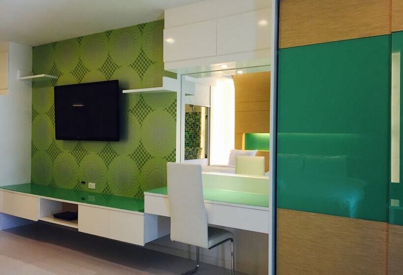 Habitació Triple Basic, View Talay 6 Condominium By Honey