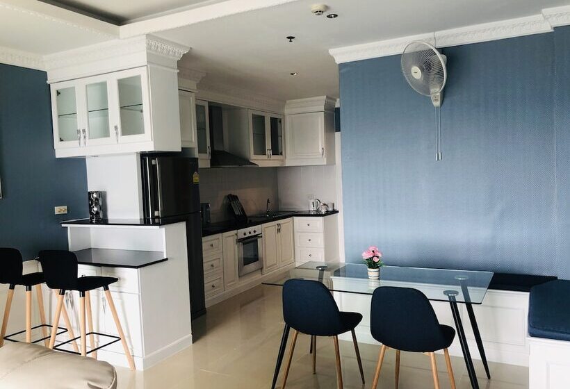 Suite Familiar 2 Dormitoris, View Talay 6 Condominium By Honey