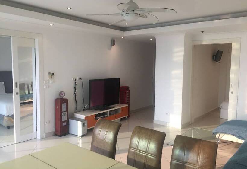 Suite Familiar 2 Dormitoris, View Talay 6 Condominium By Honey