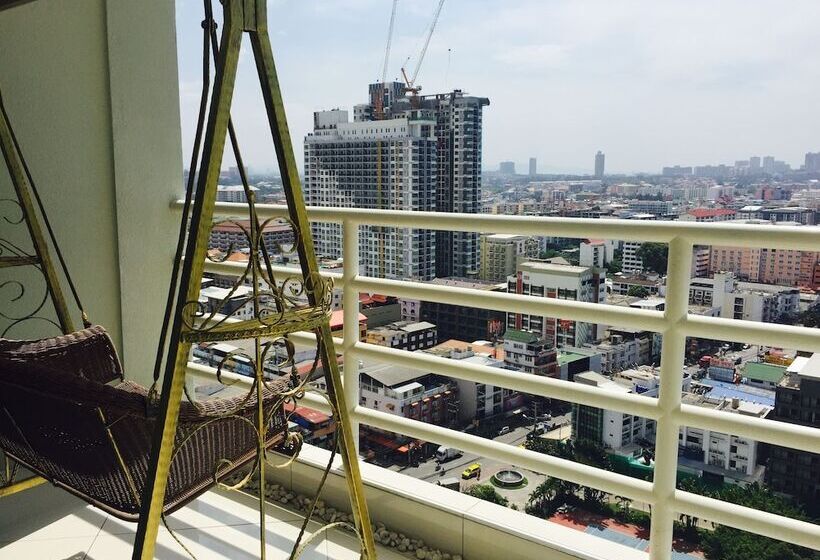 Suite Familiar 2 Dormitoris, View Talay 6 Condominium By Honey