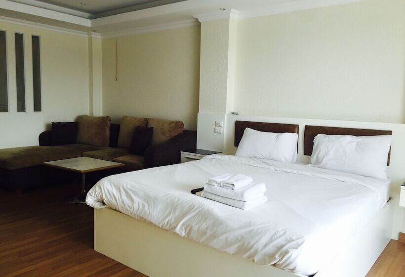 Estudi Bàsic, View Talay 6 Condominium By Honey