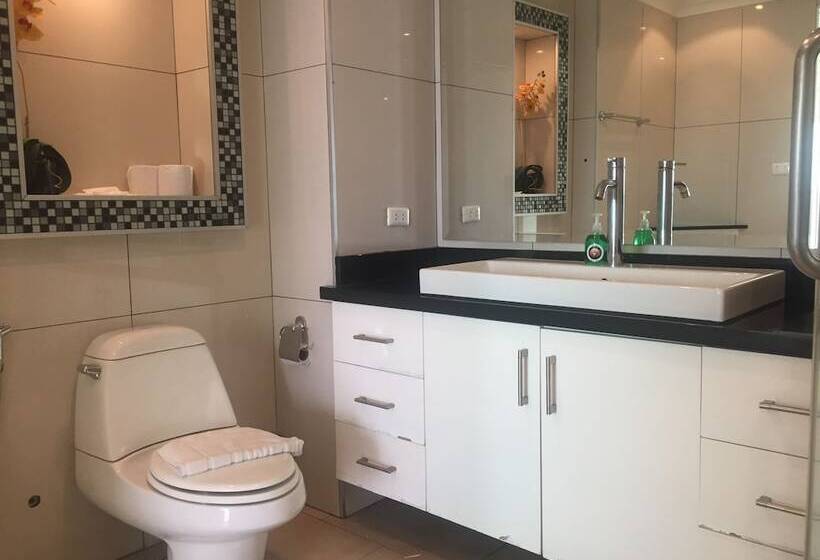 Suite Familiar 2 Dormitoris, View Talay 6 Condominium By Honey