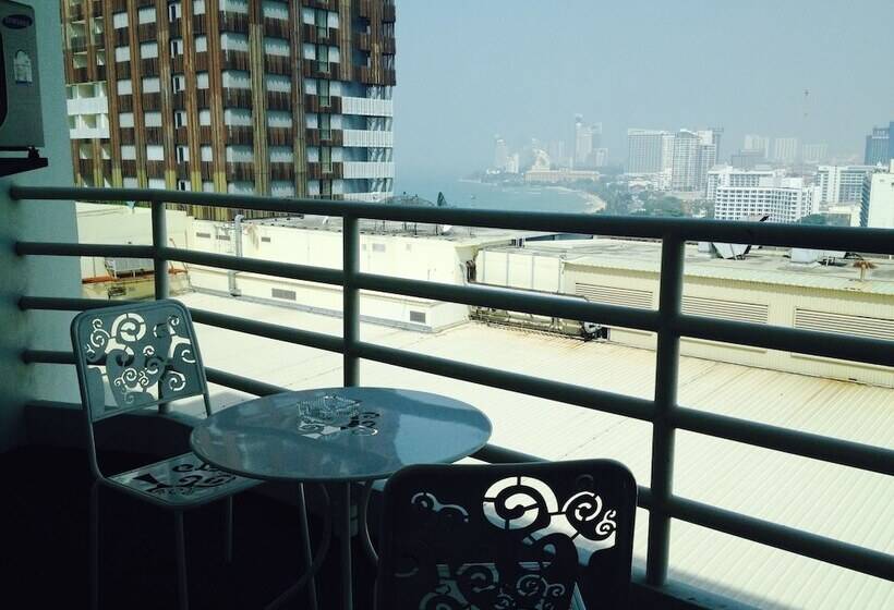 Estudi Bàsic, View Talay 6 Condominium By Honey