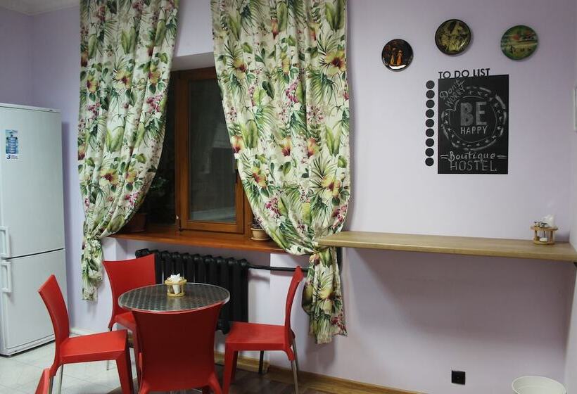 공동 객실, Boutique Hostel Be Happy