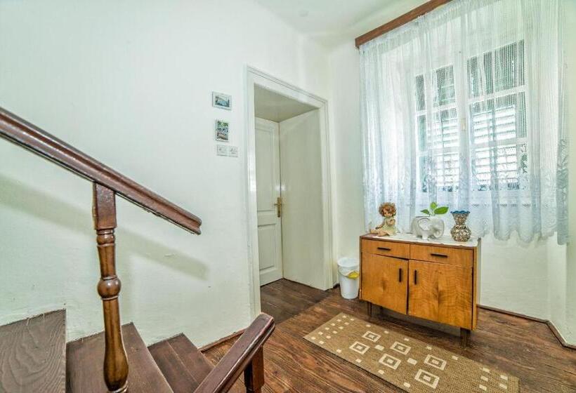 Номер Стандарт Совместная Ванная, Guest House Alice