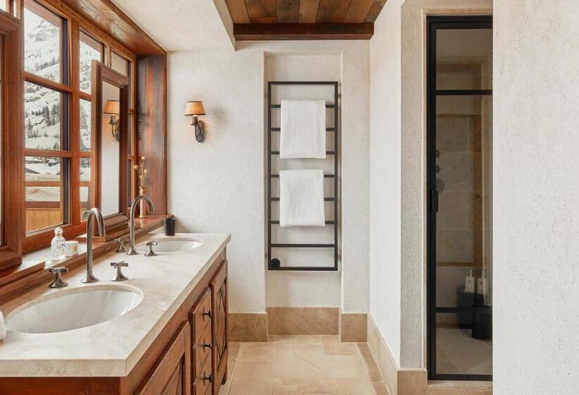 סוויטה משפחתית, Airelles Val D Isère