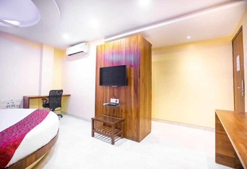 اتاق اجرایی, Apex International