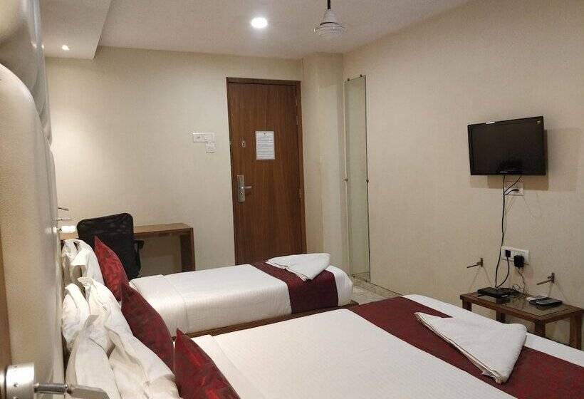 اتاق سوپریور سه تخته, Apex International