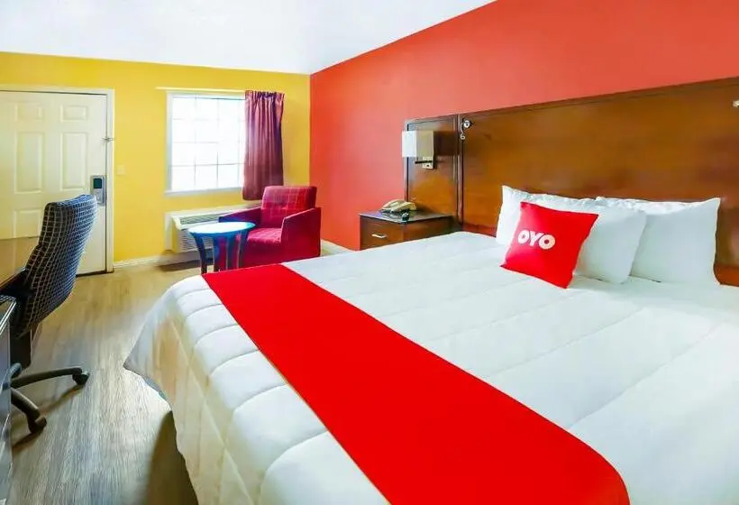 キングサイズベッドのスタンダードルーム, Oyo Hotel Jackson South I 55