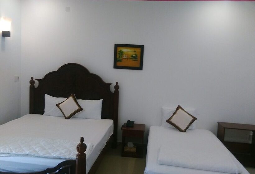 بانگلوی استاندارد, Sky Star Beach Resort