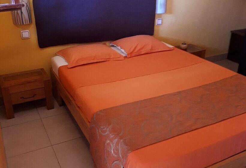 اتاق استاندارد با چشم‌انداز باغ, Trecicogne