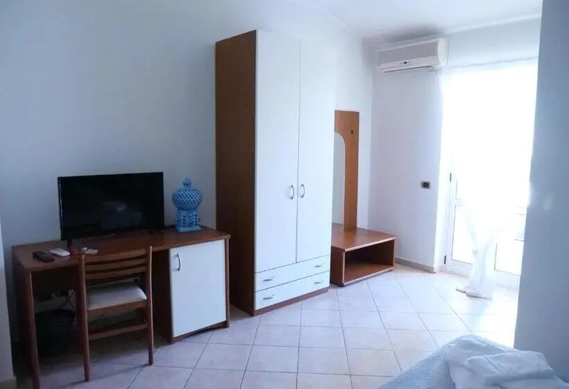 スタンダードルーム, Grand Hostel Calabria