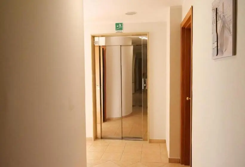 スタンダードトリプルルーム, Grand Hostel Calabria