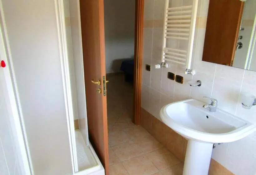 スタンダード4人部屋, Grand Hostel Calabria