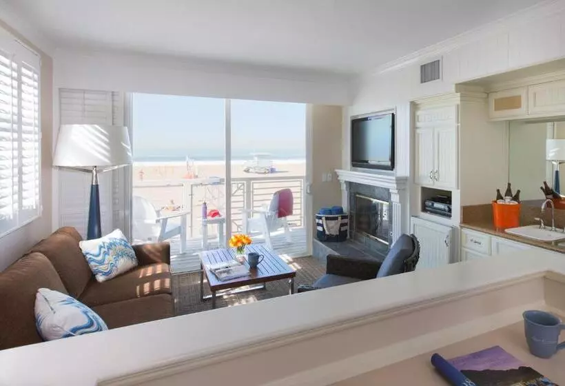 سوییت با چشم‌انداز دریا, Beach House Hotel At Hermosa Beach