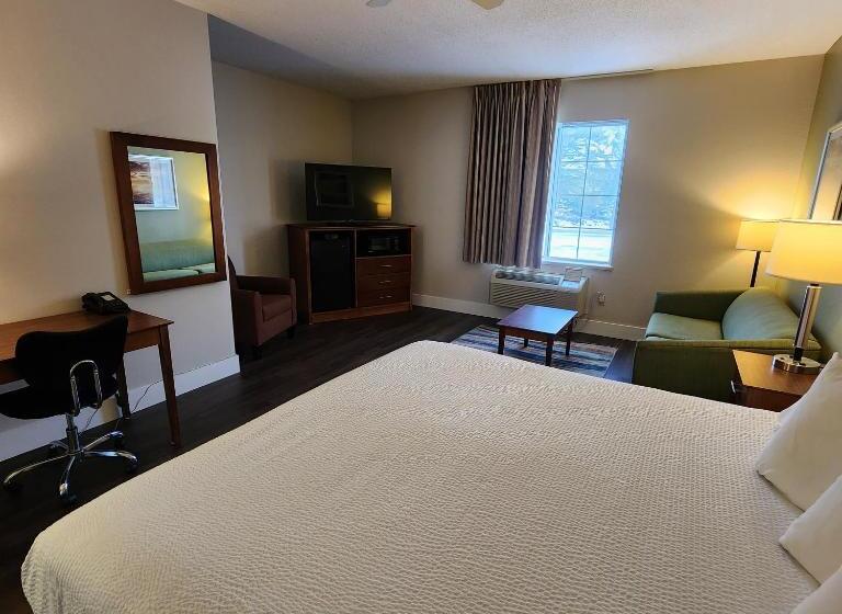 سوئیت با تخت بزرگ, Baymont By Wyndham Mackinaw City
