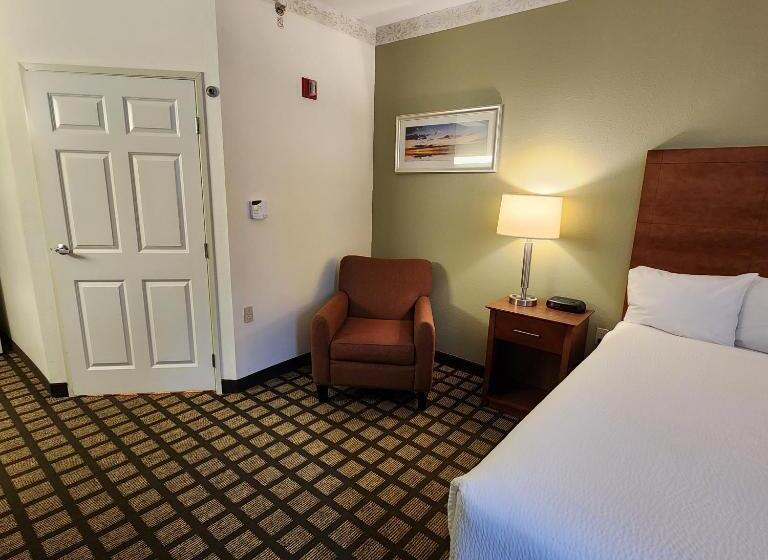 장애인을 위한 스탠다드 룸, Baymont By Wyndham Mackinaw City