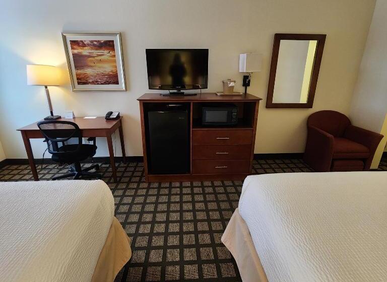 스탠다드 룸, Baymont By Wyndham Mackinaw City