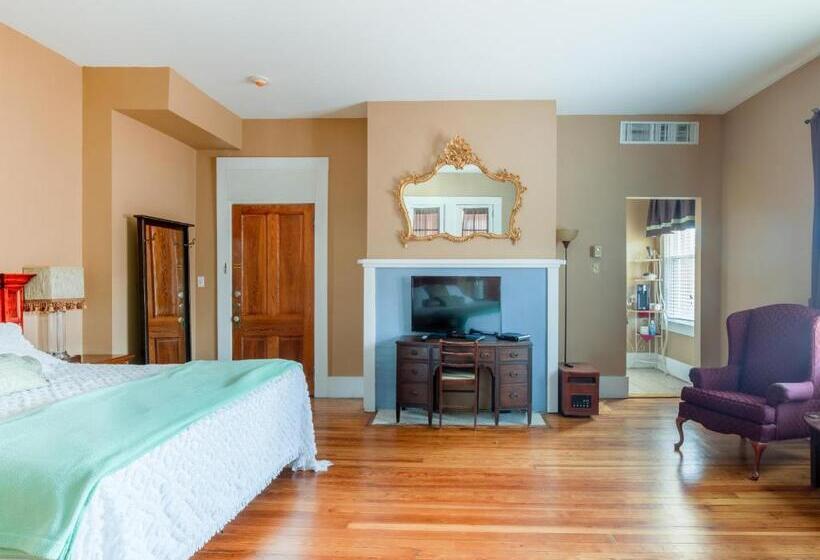 غرفة قياسية سرير كينج, Belmont Inn