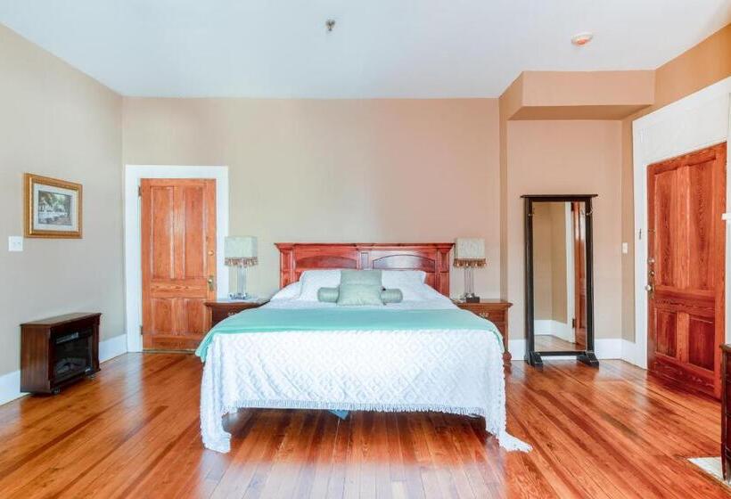 غرفة قياسية سرير كينج, Belmont Inn