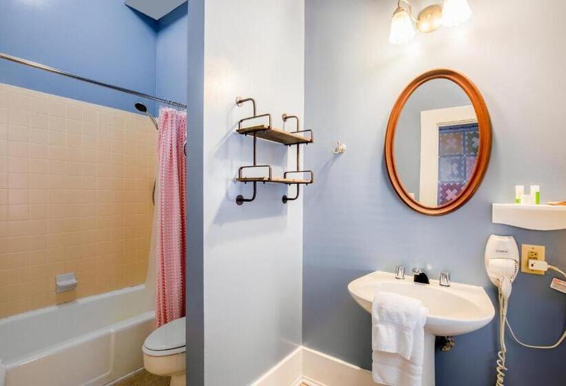 غرفة قياسية, Belmont Inn