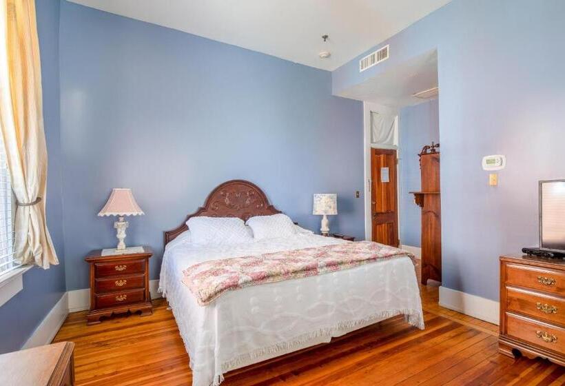 غرفة قياسية, Belmont Inn