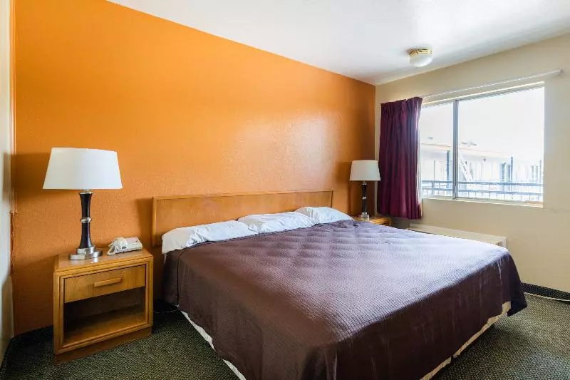 Standard-huone King-vuode, OYO Hotel Shreveport Airport North