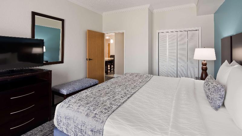 キングサイズベッドのスイートルーム, Best Western Plus Ambassador Suites