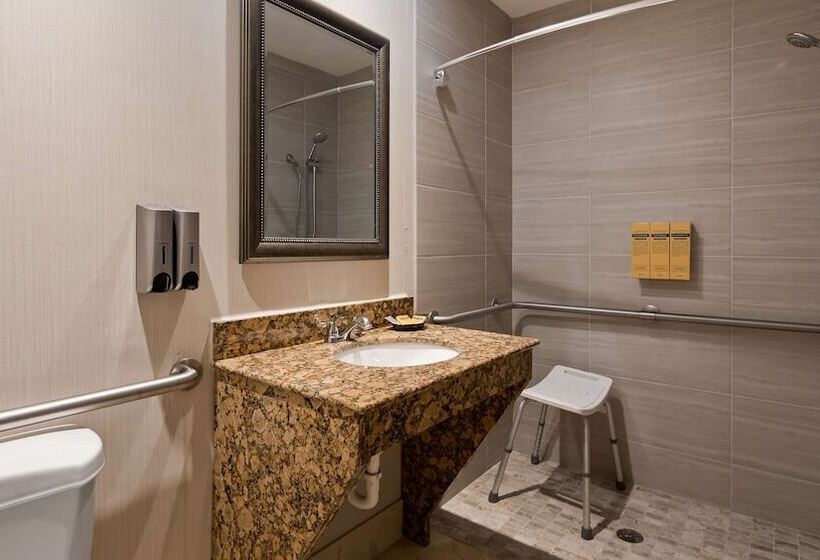 スイート, Best Western Plus Ambassador Suites