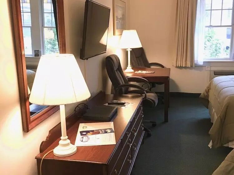 クイーンサイズベッドのスタンダードルーム, Camden Riverhouse Hotel And Inn