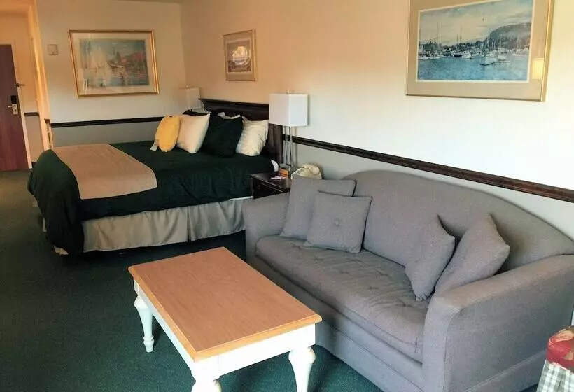 キングサイズベッドのスタンダードルーム, Camden Riverhouse Hotel And Inn