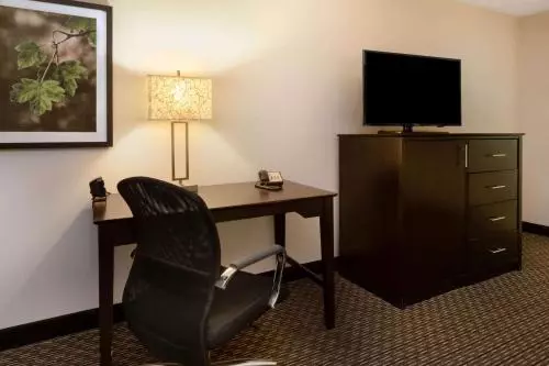 ２ダブルベッドのスタンダードルーム, La Quinta By Wyndham Cleveland Macedonia