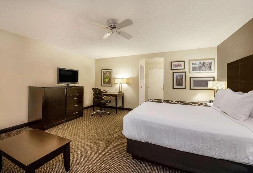 디럭스 스튜디오, La Quinta By Wyndham Cleveland Macedonia