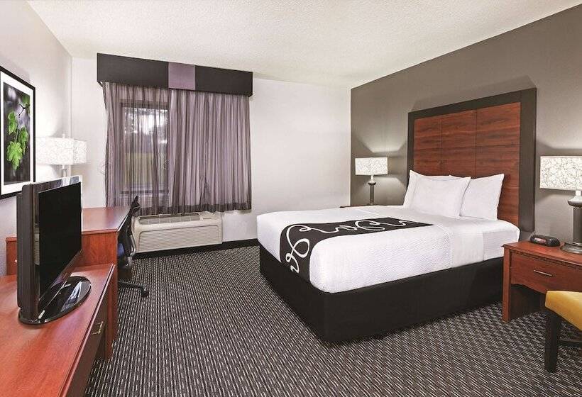 Номер Deluxe, La Quinta By Wyndham N Little Rock   Mccain Mall